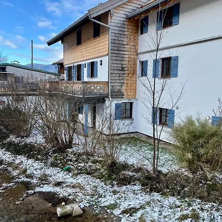 Bloom - See, Berge, Bach Zentral Modern 1-6 Pers Tegernsee