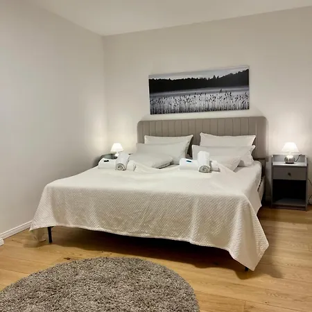 Bloom - See, Berge, Bach Zentral Modern 1-6 Pers Apartment
