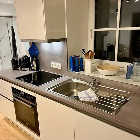 Bloom - See, Berge, Bach Zentral Modern 1-6 Pers Apartment *