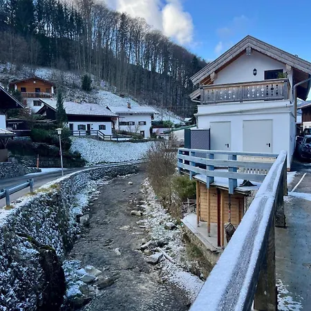 Bloom - See, Berge, Bach Zentral Modern 1-6 Pers * Tegernsee