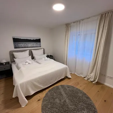 Bloom - See, Berge, Bach Zentral Modern 1-6 Pers Apartment