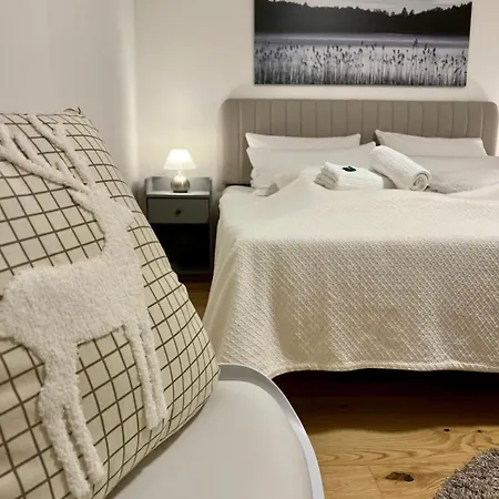Bloom - See, Berge, Bach Zentral Modern 1-6 Pers * Tegernsee